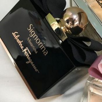 FerragamoSignorinaMisteriosa 100ml 新品未使用 Edp 100ml Misteriosa Parfum Salvatore Ferragamo Signorina